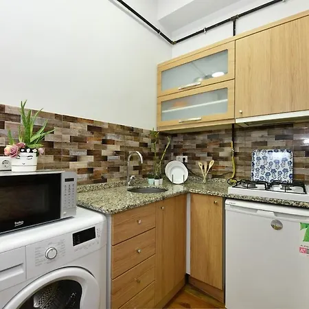 Wooden Style Ac Galata Апартаменты Стамбул