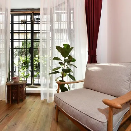Wooden Style Ac Galata Стамбул